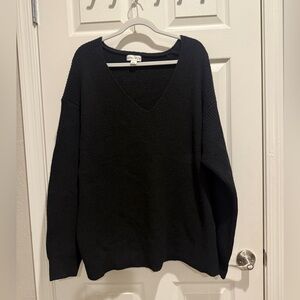 Ava & Viv Black V-Neck Sweater